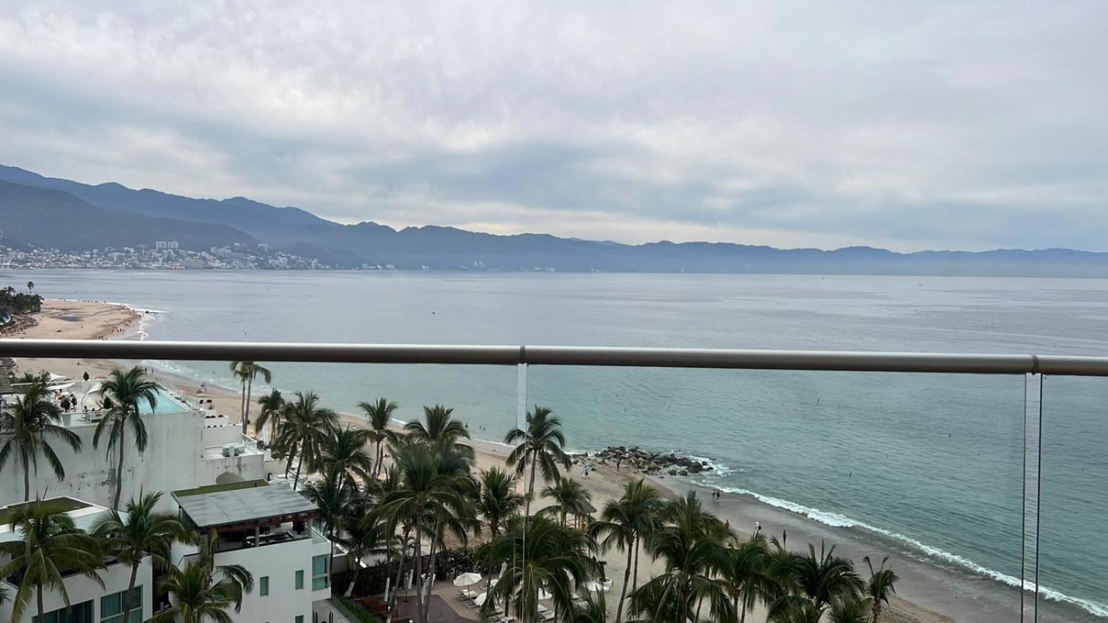 Icon Vallarta, Puerto Vallarta Extérieur photo