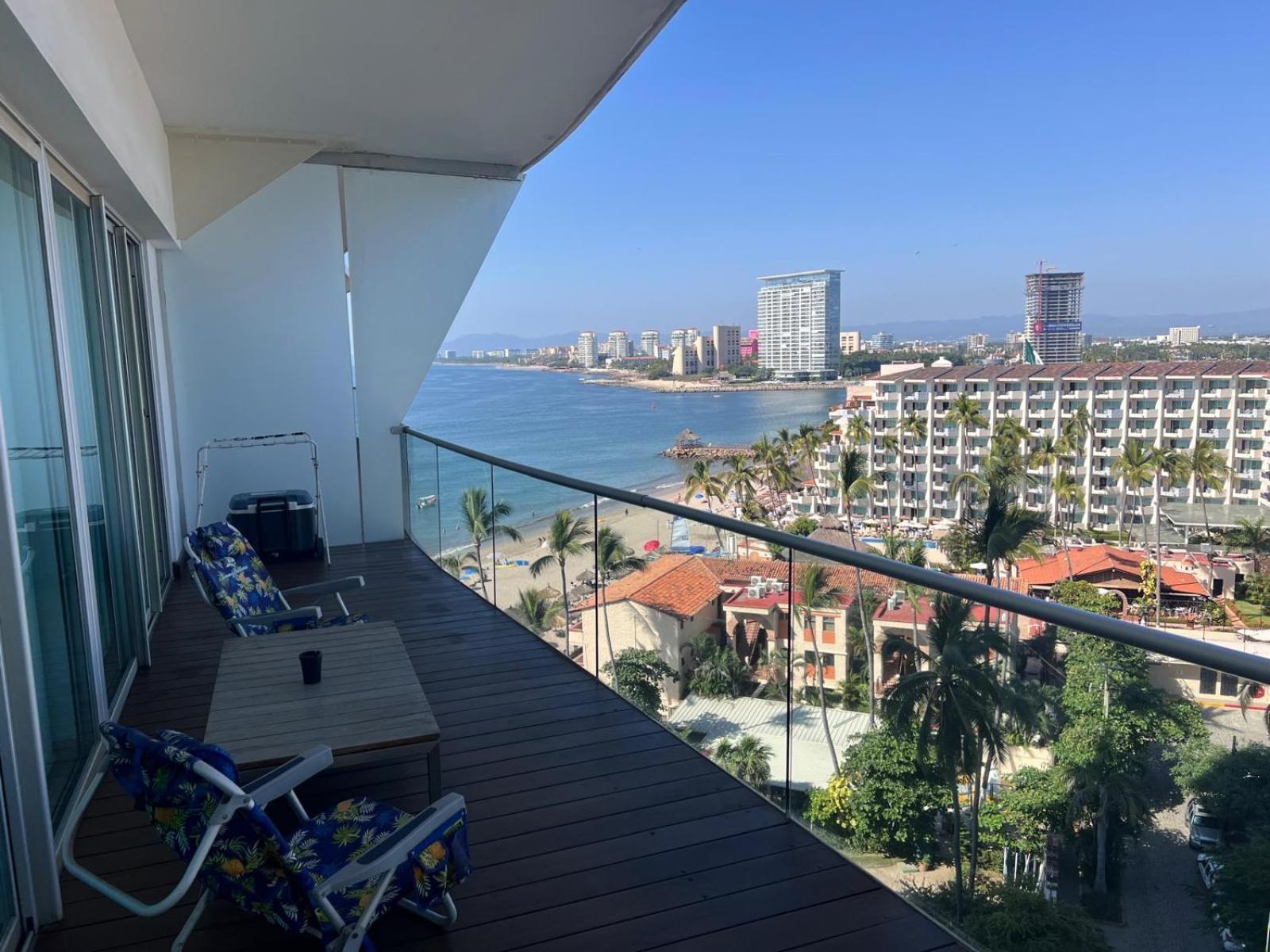 Icon Vallarta, Puerto Vallarta Extérieur photo
