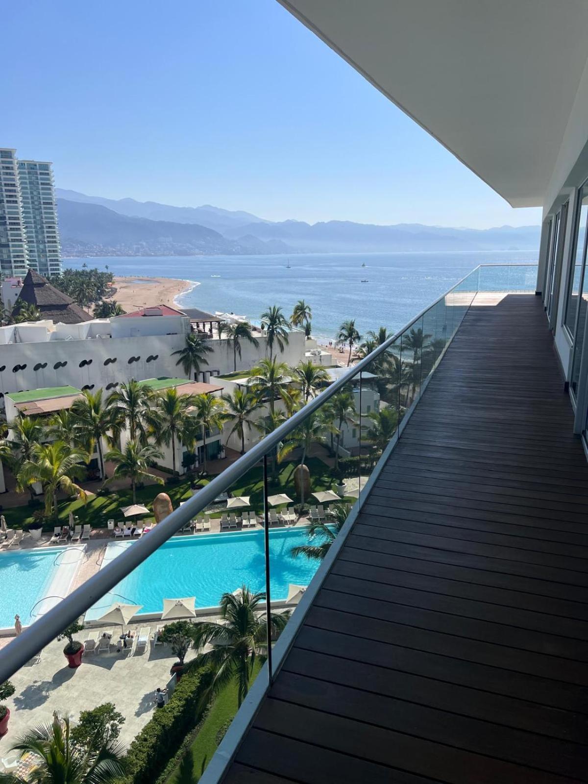 Icon Vallarta, Puerto Vallarta Extérieur photo